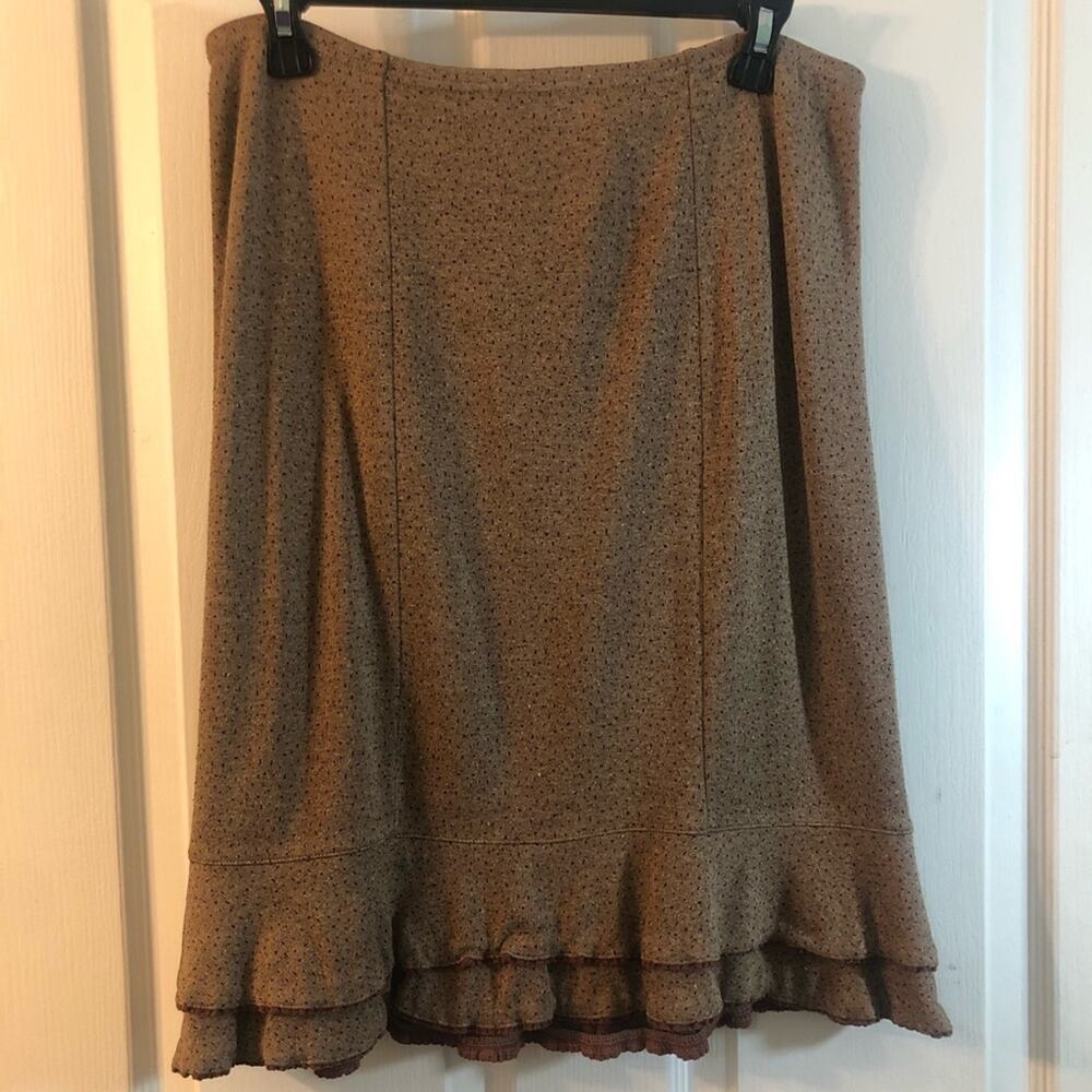 Express Camel colored and Brown Speckled Fluted Skirt size medium